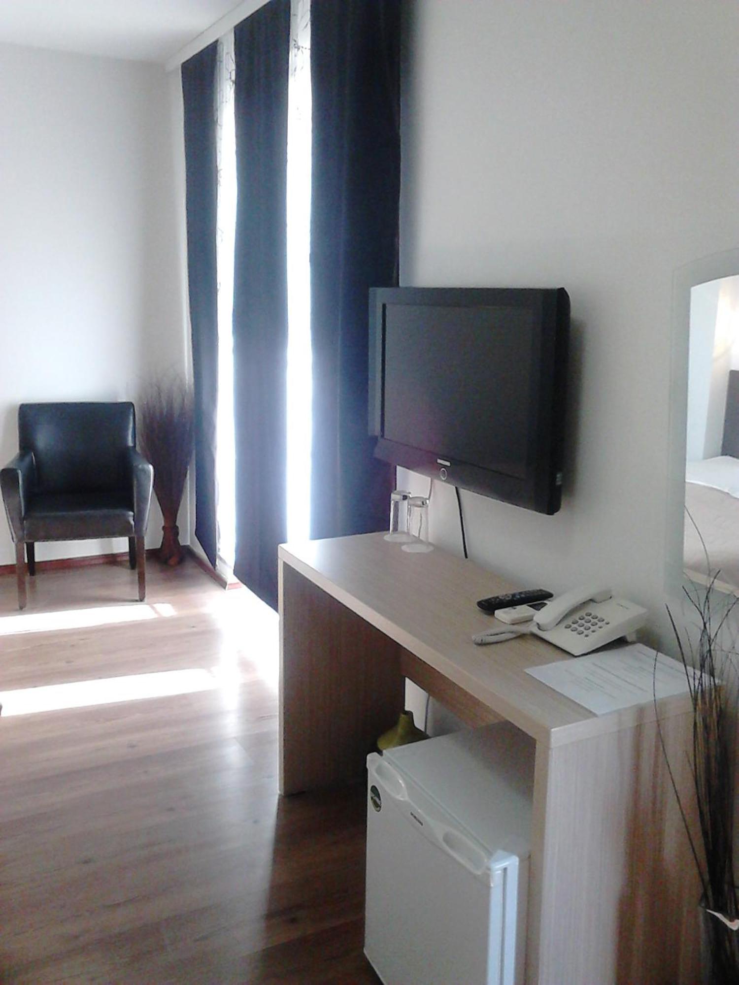 Prenociste Konstantin 2008 Hotel Ni Værelse billede